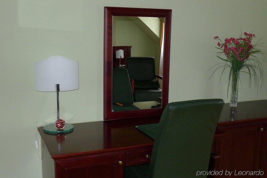 Hotel Hradna Brana Μπρατισλάβα Δωμάτιο φωτογραφία