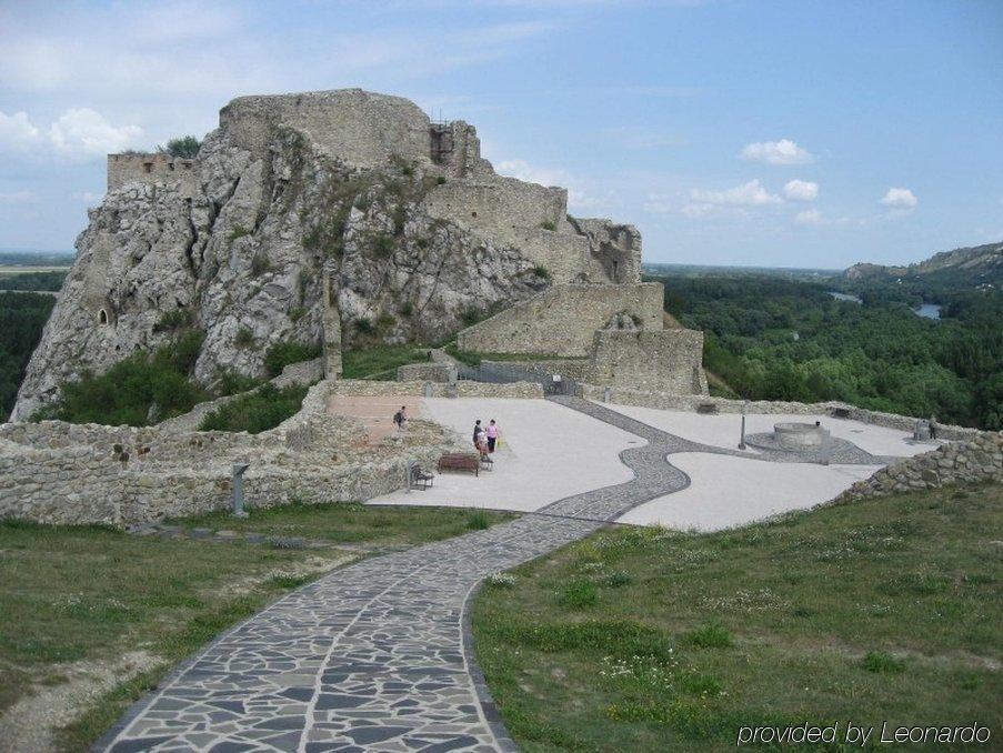 Hotel Hradna Brana Μπρατισλάβα Ανέσεις φωτογραφία